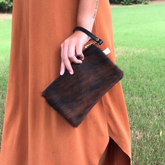 Sew Few Zipper Wristlet - Picture 1 of 4